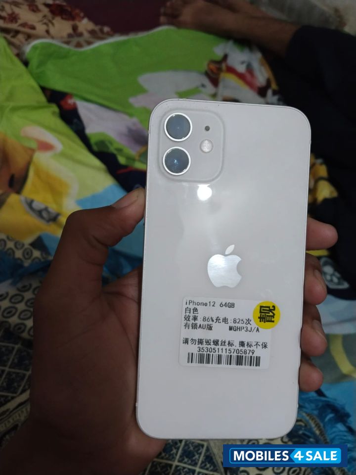 White Apple  iphone12