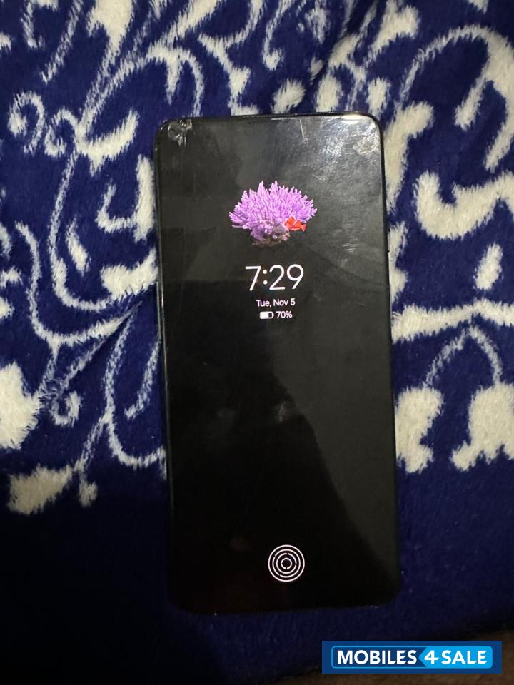 one plus one plus 9 5 G