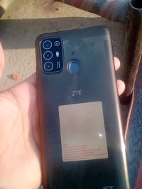 Black ZTE Blade A52