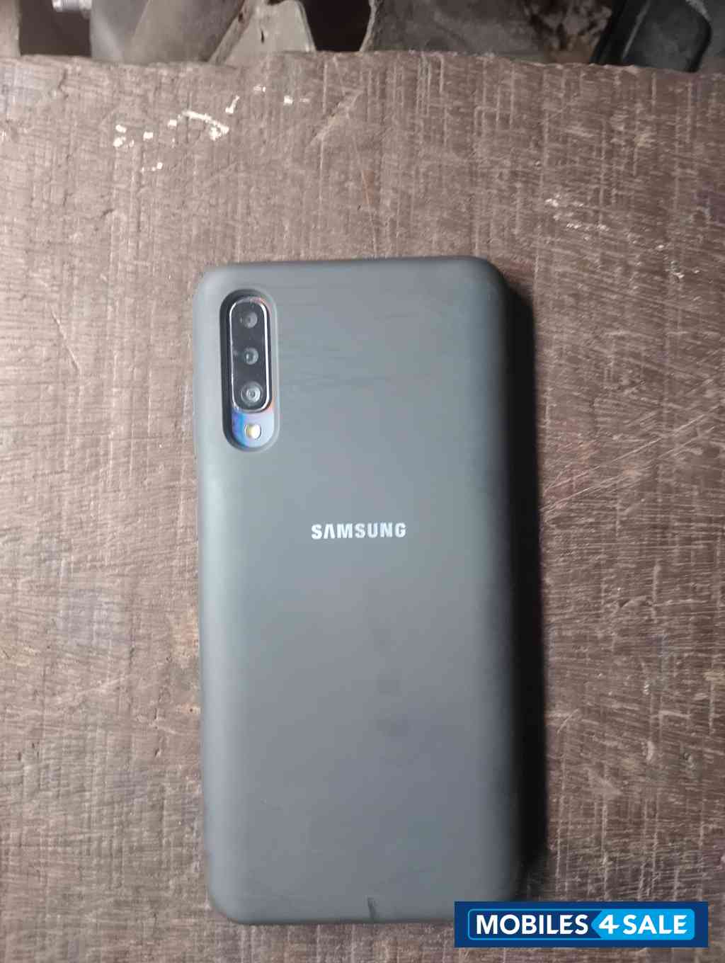 Samsung A50